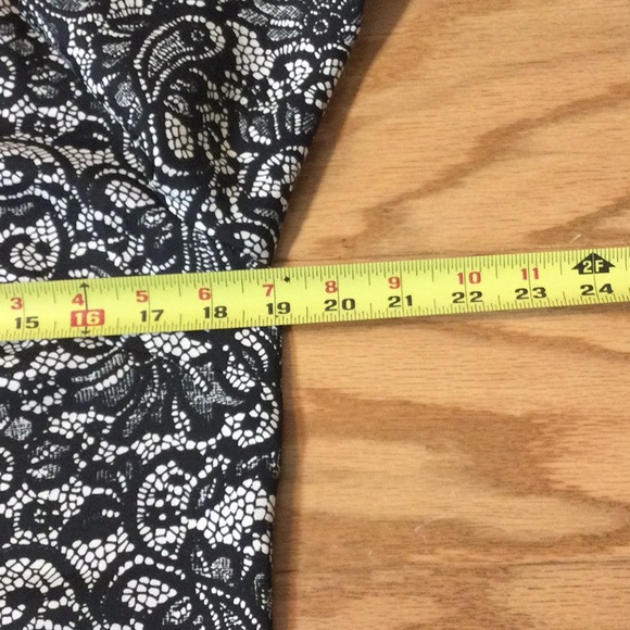 NWOT 8 Talbots black lace look button down blouse - Picture 11 of 15